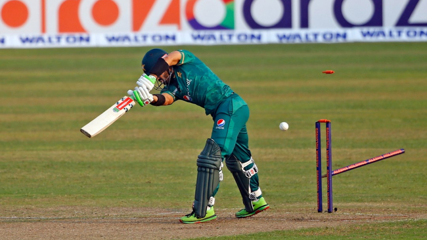rizwan_bowled.jpg