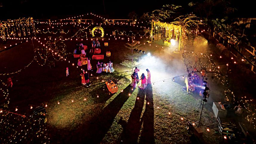 wedding-party.jpg