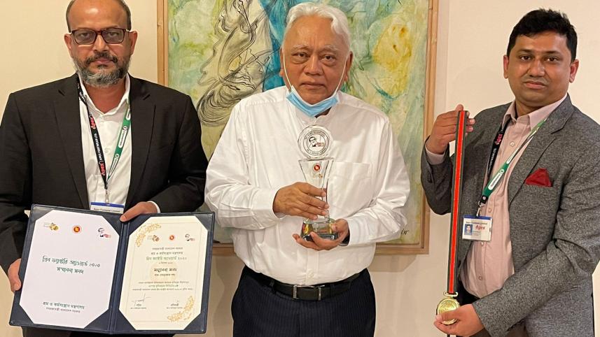 apex_green_factory_award_2020_1.jpg