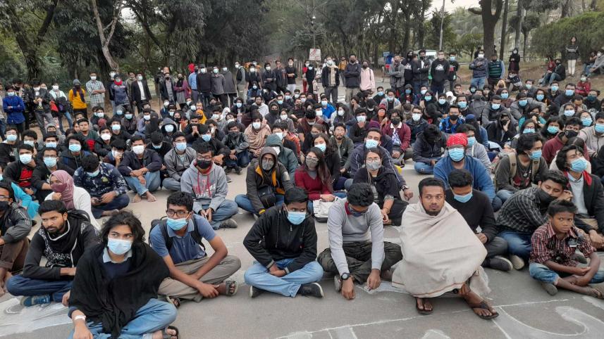 sust-students-protests.jpg