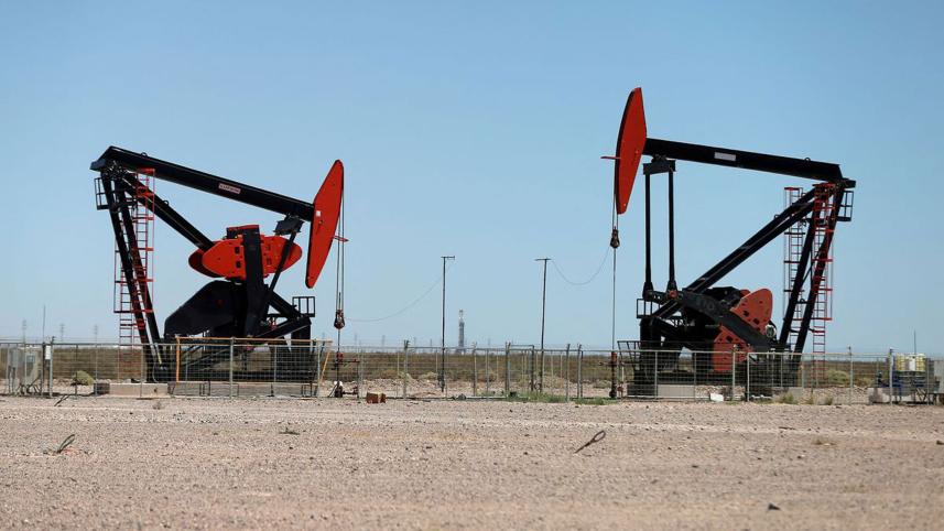 oil-hovers-near-7.jpg