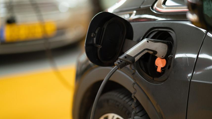 electric vehicle