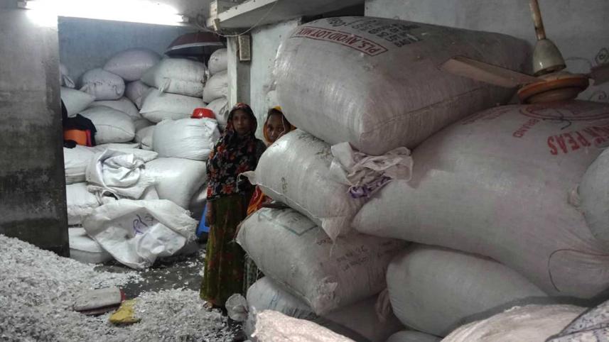 old-dhaka-chemical-warehouses.jpg