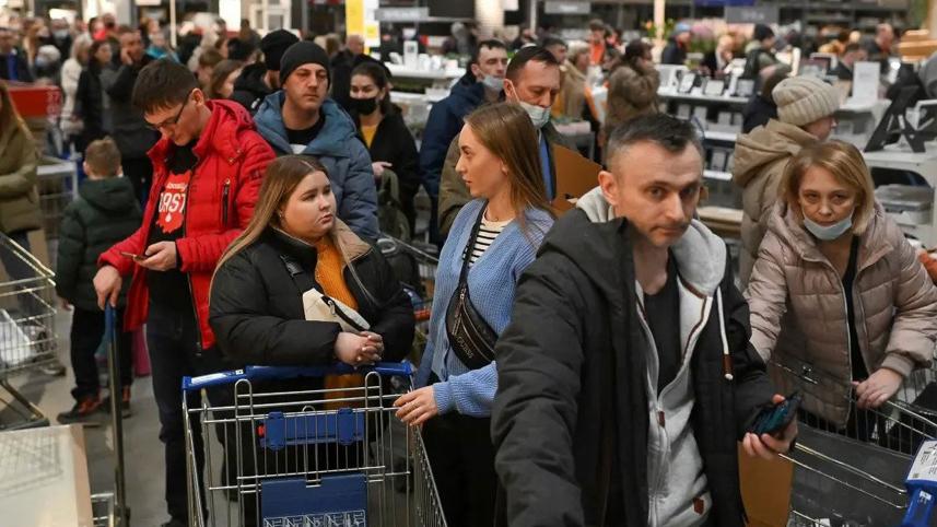 russian-shops-to-limit-food-sales.jpg