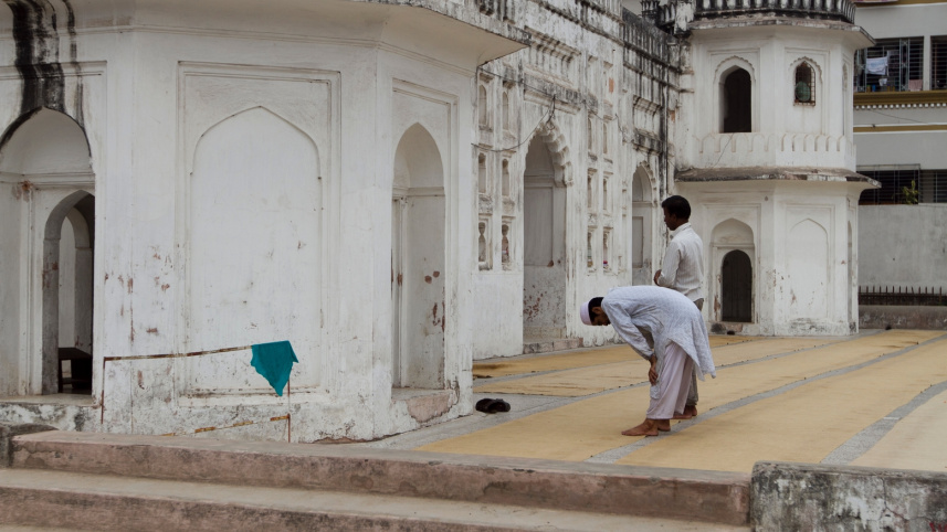 sis_07122010_mosque_0002.jpg