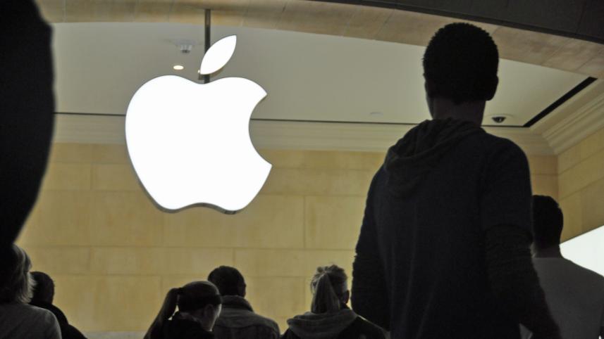 apple_store_unionise_workers.jpg