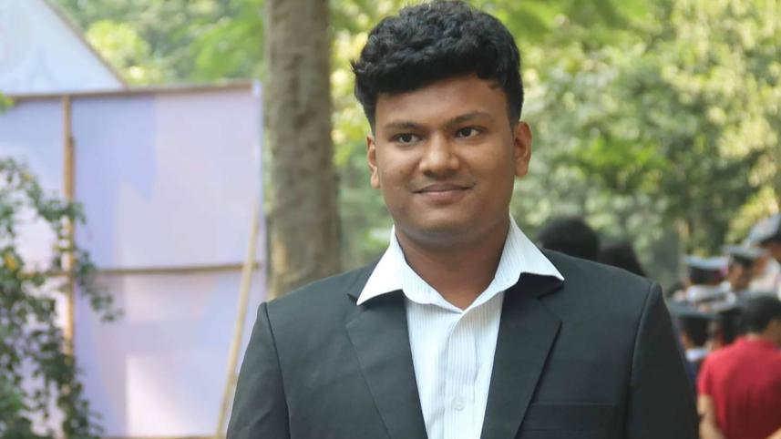 DU student drowns