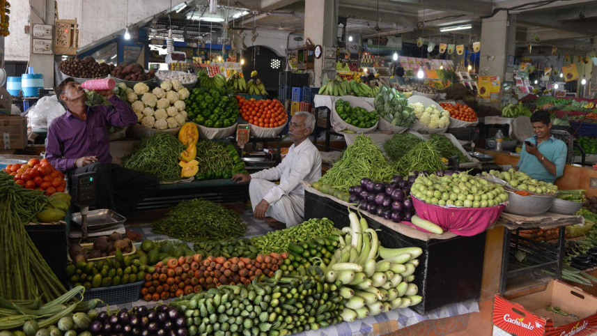 india-hikes-interest-rates-.jpg