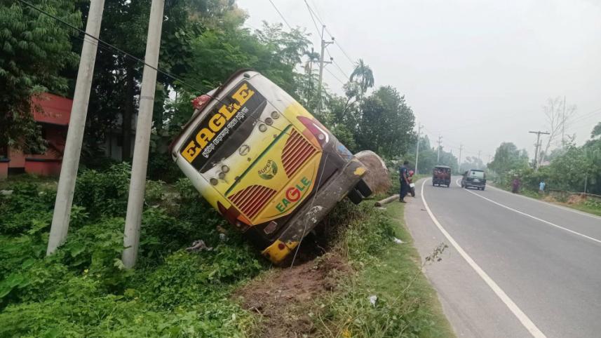 tangail_bus_robbery_news_picture_1_1.jpg