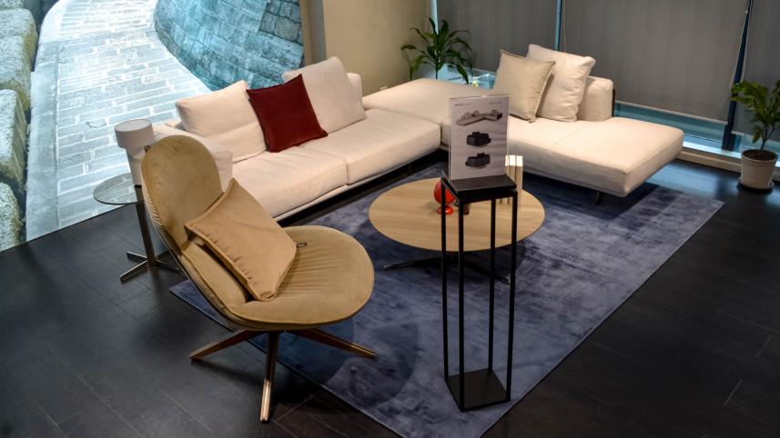 campus_sofa.jpg