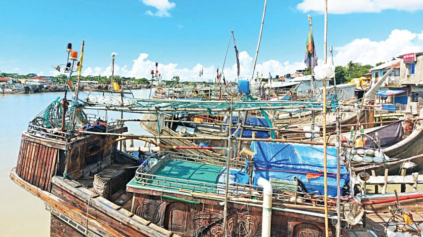 fishing-boats.jpg