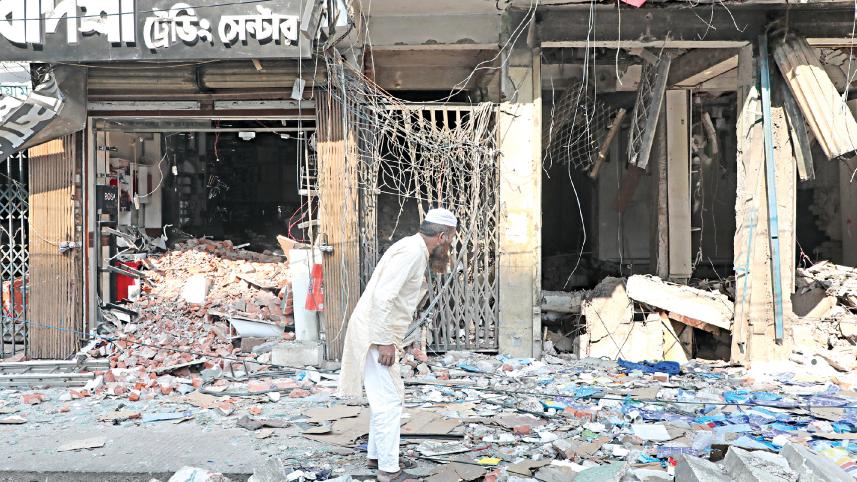 devastating-blast-gulistan-1.jpg