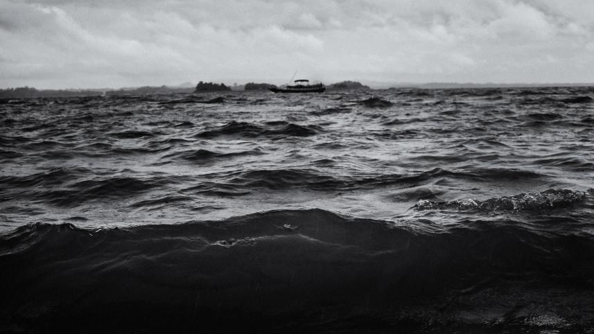boat1_1.jpg