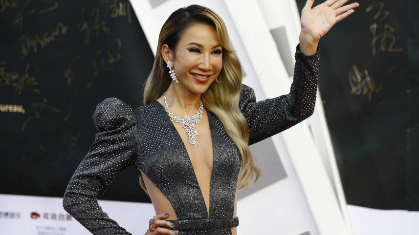 coco-lee-posing.jpg
