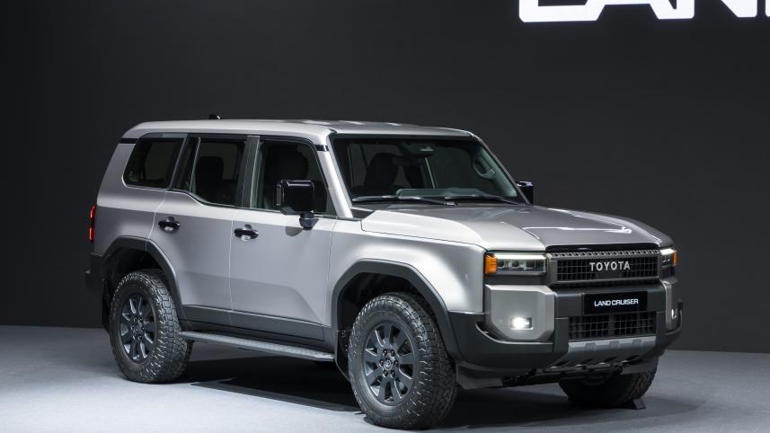 landcruiser_01_89.jpg