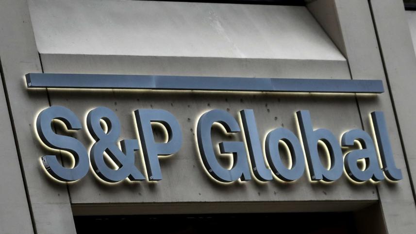 sp_global_downgrades_credit_rating_of_us_banks.jpg