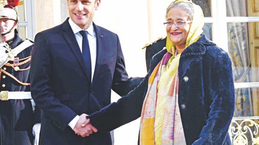 macron_7.jpg
