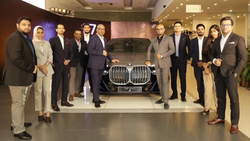 BMW i7 group image