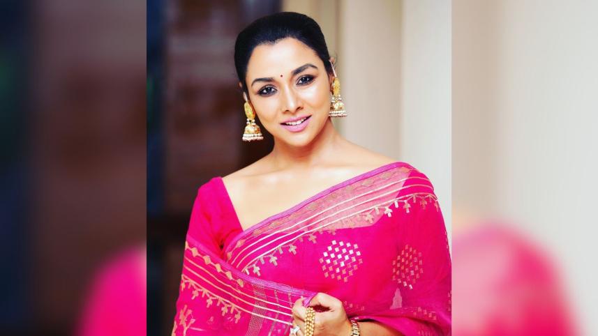 runa_khan_2.jpg