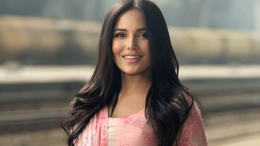 samira_khan_mahi.png