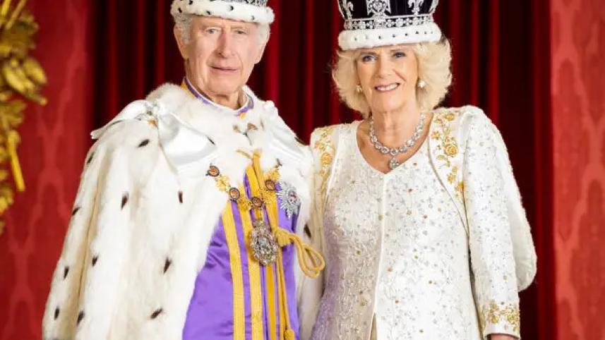 08coronation-portrait-vqtj-articlelarge.jpg