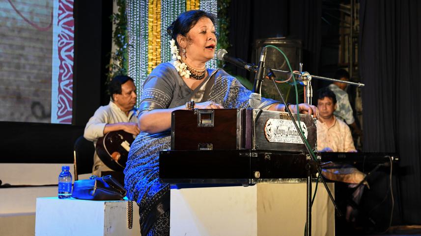 non-communal_spirit_and_nazrul_photos_4.jpg