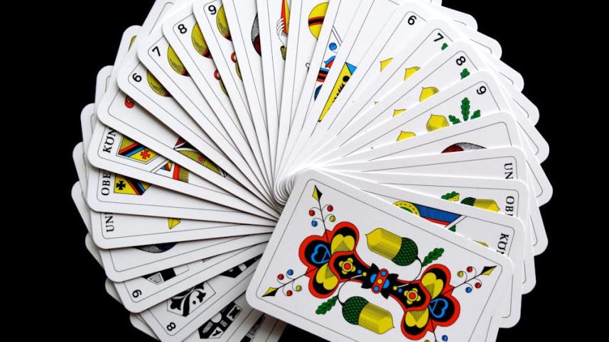 cards-jass-cards-card-game-strategy-39018.jpeg