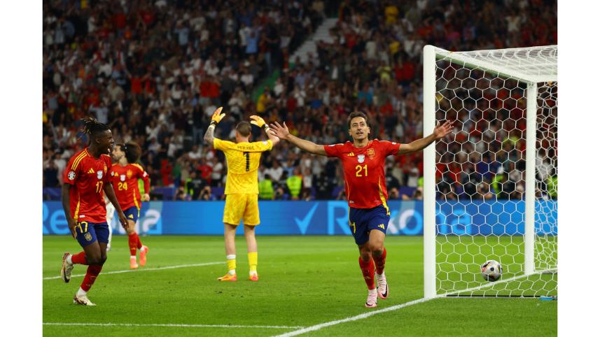 2024-07-14t204904z_1852418926_up1ek7e1ltqhz_rtrmadp_3_soccer-euro-esp-eng-report_0.jpg