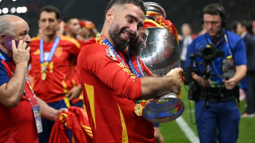 afp_20240714_36487fa_v1_preview_fbleuro2024match51espengpodium.jpg