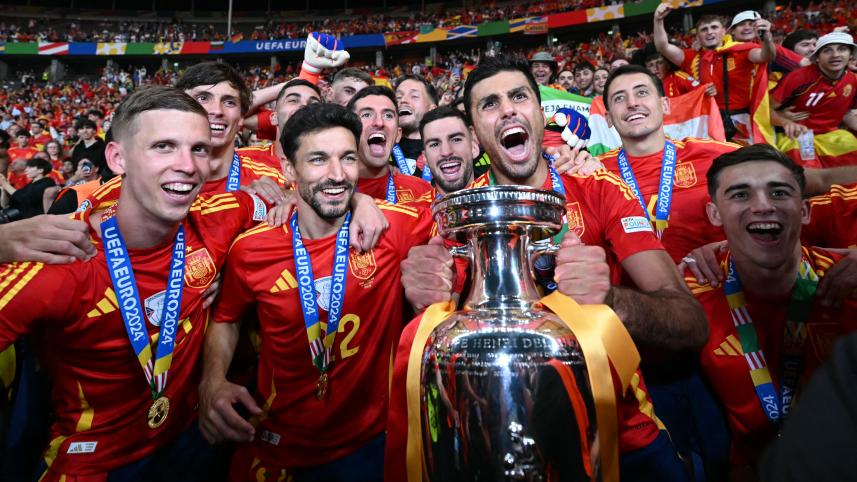 afp_20240714_36493hd_v1_highres_fbleuro2024match51espengpodium.jpg