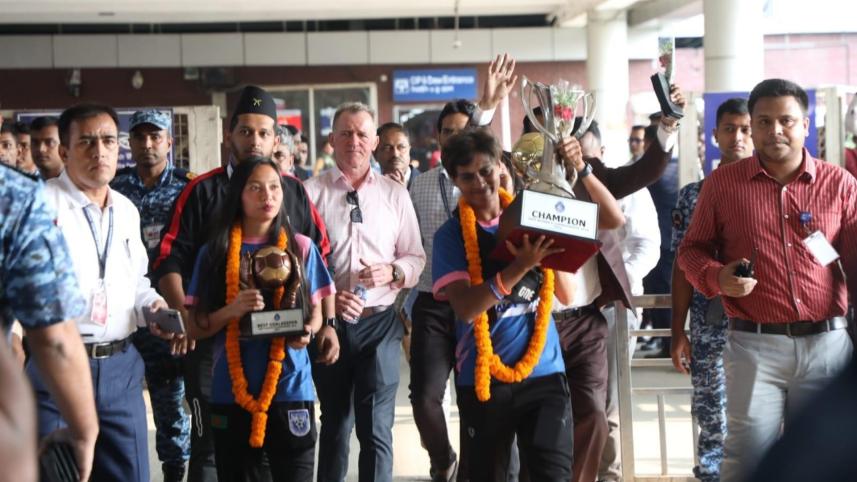saff_trophy_1_0.jpg