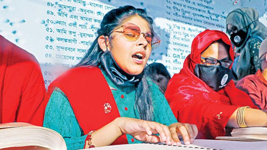 820bop_2_braille_books_at_boi_mela_prabir_das_file_21022025_155d_sbs.jpg