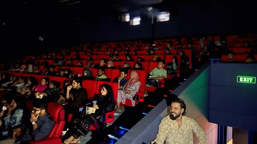 ‘Borbaad’ leads, ‘Daagi’ leaves a mark