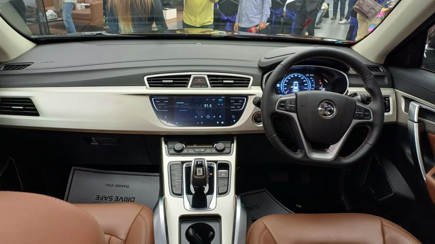 inside_proton_x70.jpg