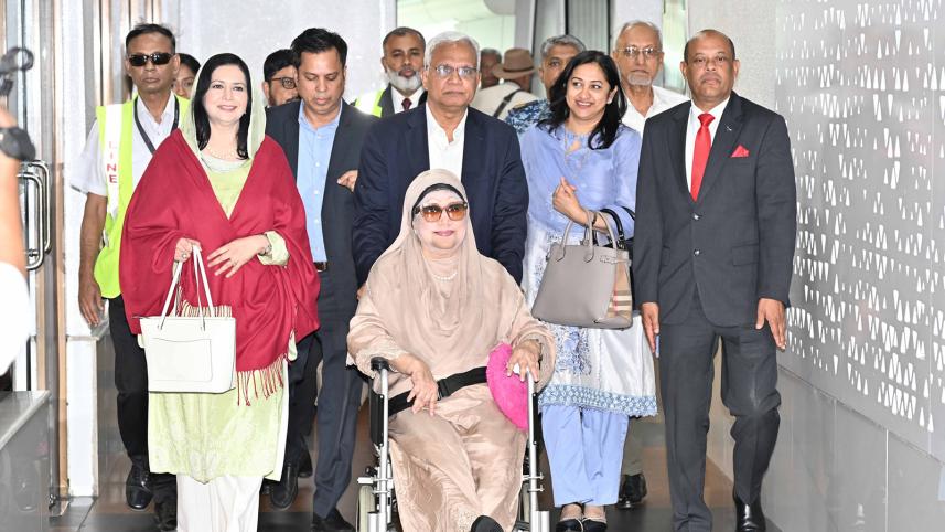 khaleda_arrives.jpg