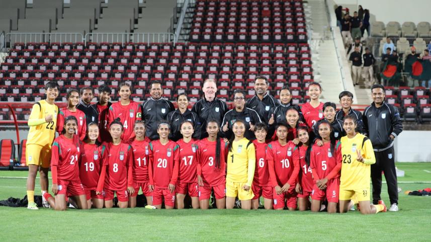 womens_football1.jpg