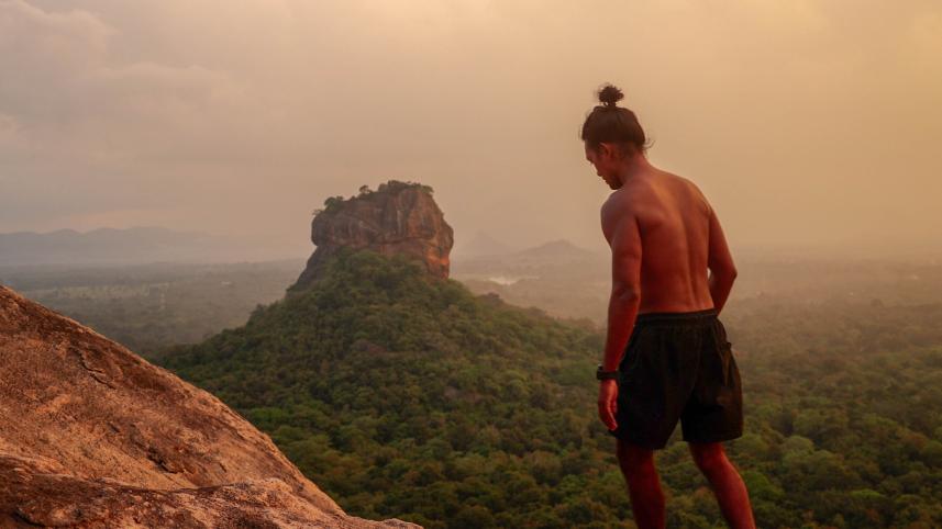 Living out of a suitcase: Behind the camera of Nadir On The Go