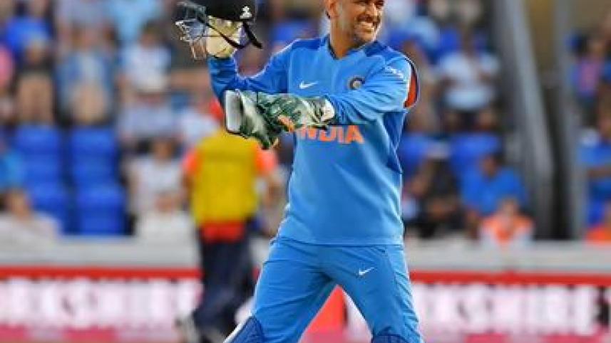 dhoni.jpg