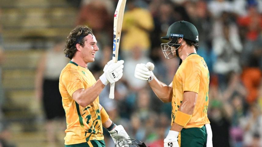 afp_20250812_69c94cq_v1_midres_cricketausrsa.jpg