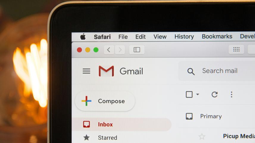 Google denies hack