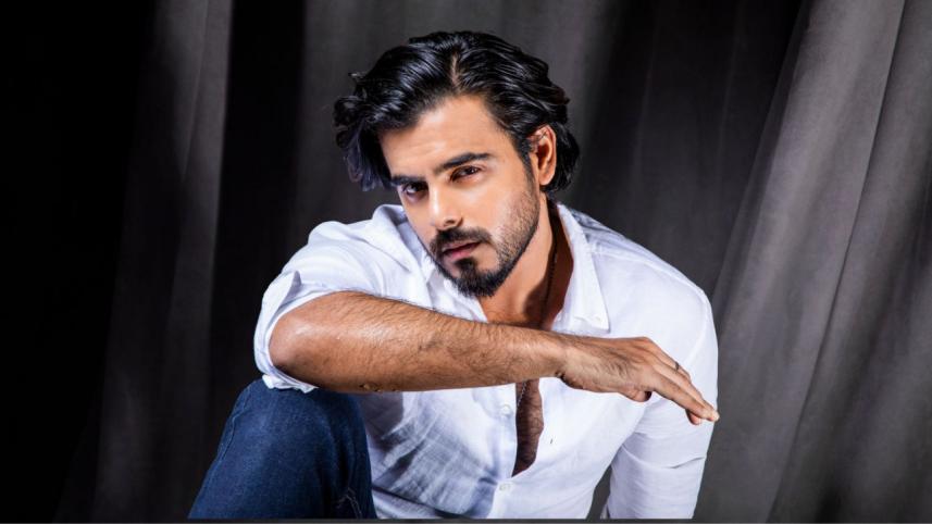 Who will star opposite Siam in ‘Rakkhosh’?