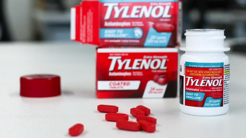 ustrumppoliticshealthtylenol.jpg
