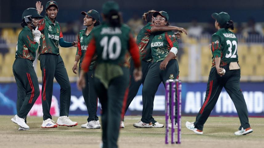 2025-10-07t152102z_541339841_up1ela716n0nv_rtrmadp_3_cricket-womens-world-cup-eng-ban.jpg