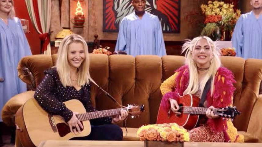 lisa_kudrow_and_lady_gaga.jpg
