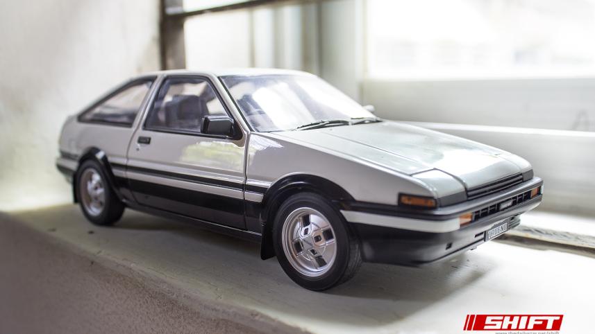 Autoart AE86 Toyota Trueno scale model 