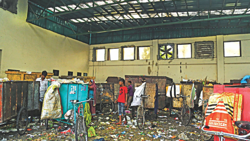 dhakas_waste_collectors_3.jpg
