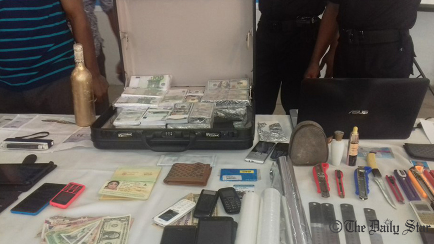 Rapid Action Battalion, Bashundhara residential area, Counterfeit notes