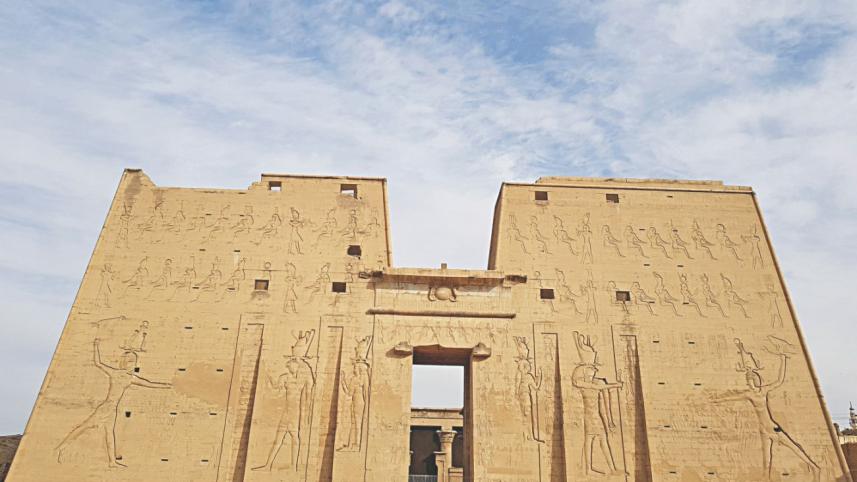 in_the_land_of_the_pharaohs3.jpg