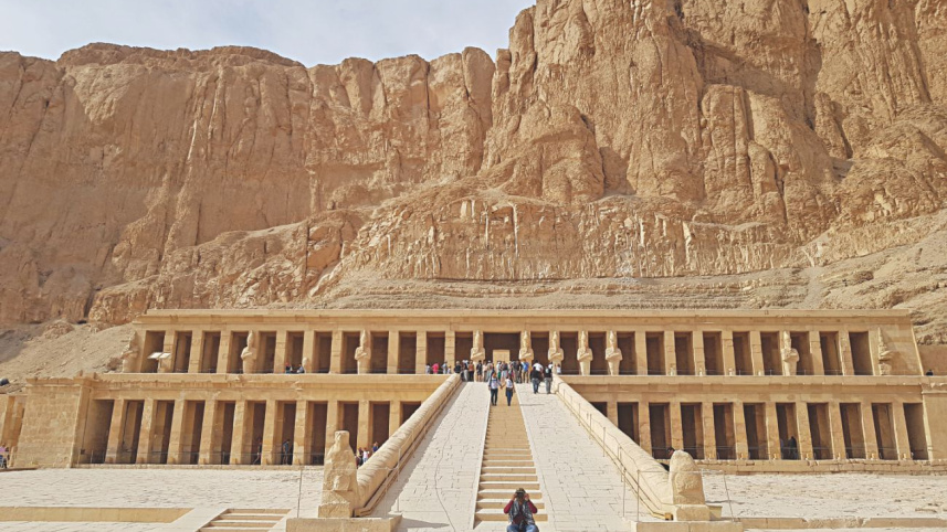 in_the_land_of_the_pharaohs4.jpg