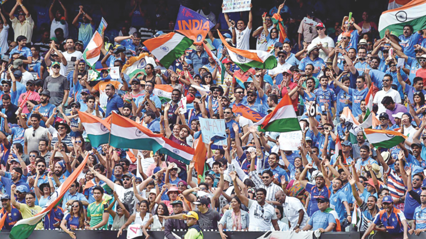 india fans full.jpg